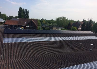 Plaatsing zonnepanelen op loods - West-Vlaanderen